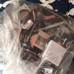 Makeup lot